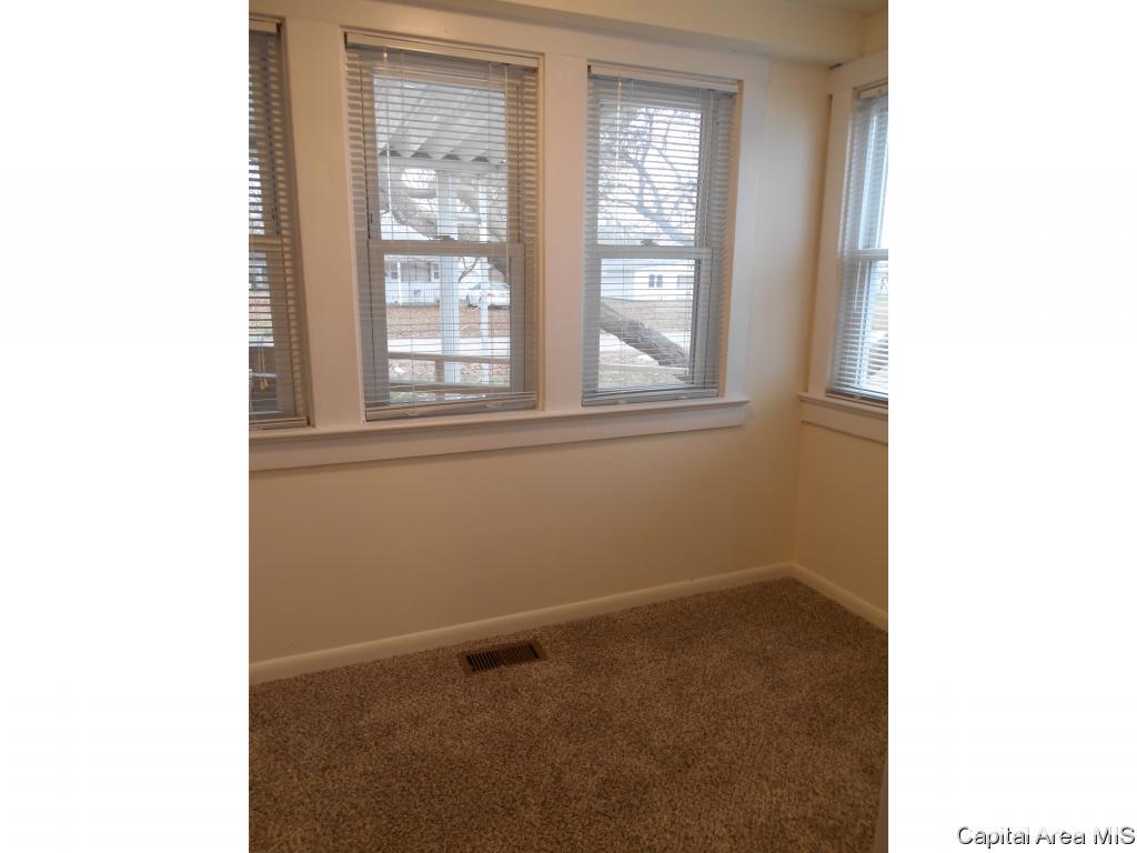 2329 East Reservoir Street Springfield, IL 62702 - Photo 18 of 27 Gallery Image 18