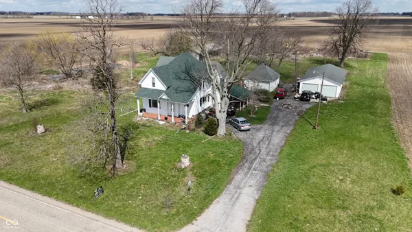 $270,000 | 364 West 1650th Street North, Summitville, IN 46070