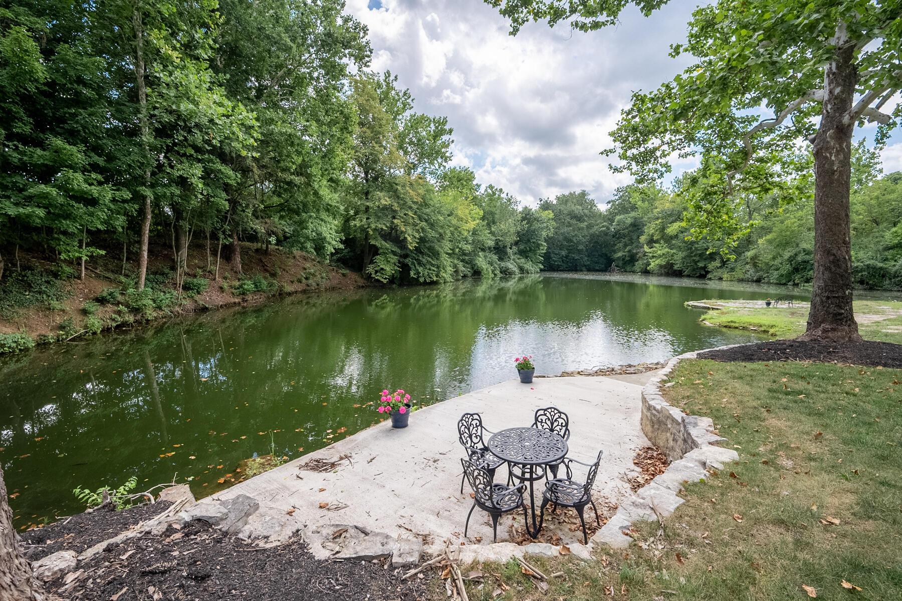 830 Pollock Road Delaware, OH 43015 - Photo 6 of 80 2nd Patio