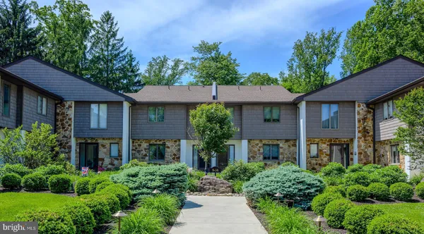 $489,000 | 11 Eagleview Drive, Unit 11, Newtown Square, PA 19073