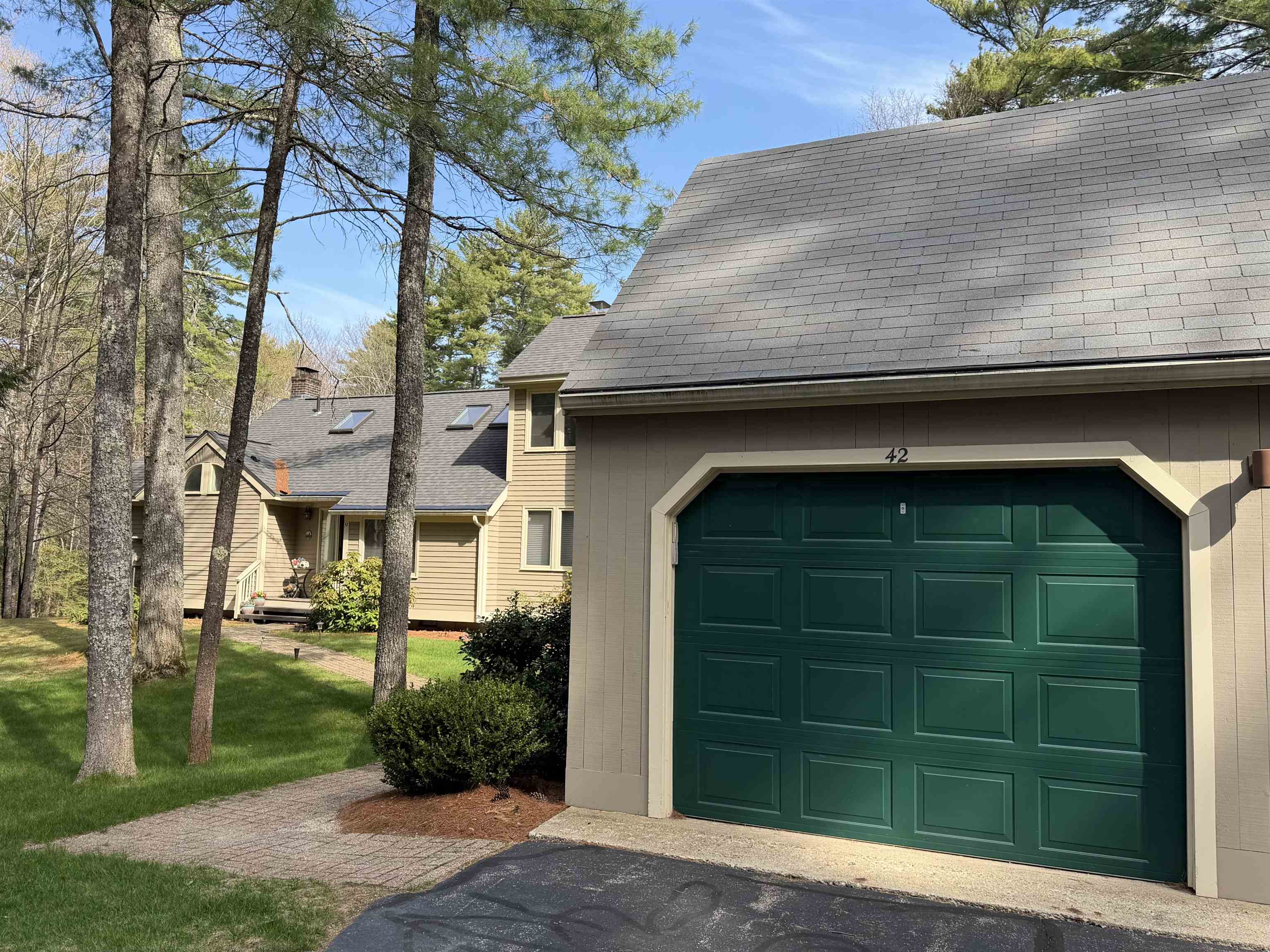 42 Point Breeze Road Wolfeboro, NH 03894 - Photo 5 of 44