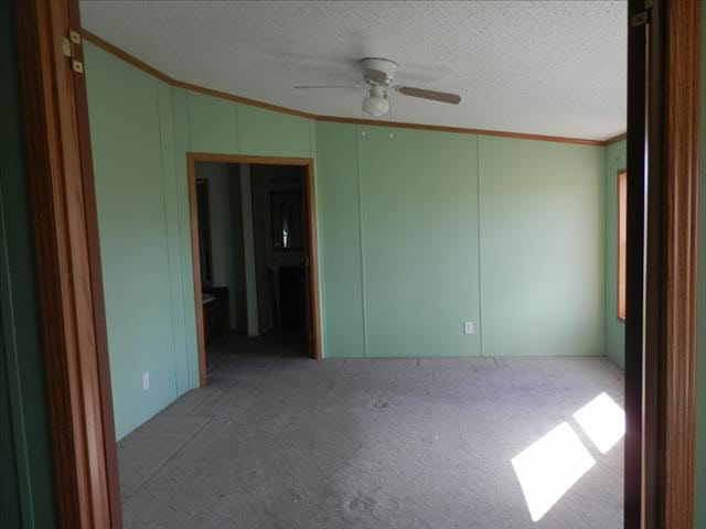 7812 War Road Newport, MI 48166 - Photo 7 of 16
