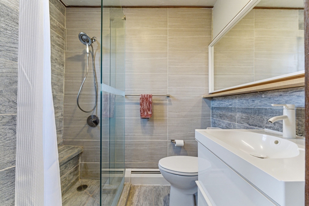 48 Kent Street, Unit 5 Brookline, MA 02445 - Photo 11 of 24