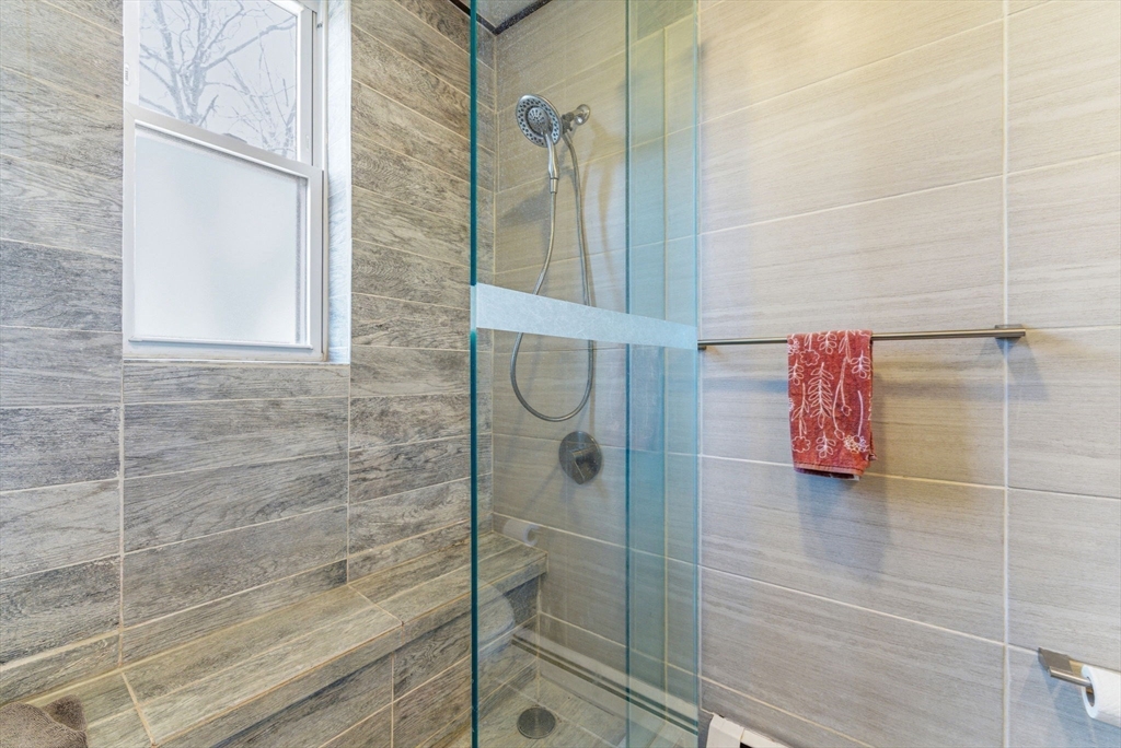 48 Kent Street, Unit 5 Brookline, MA 02445 - Photo 12 of 24