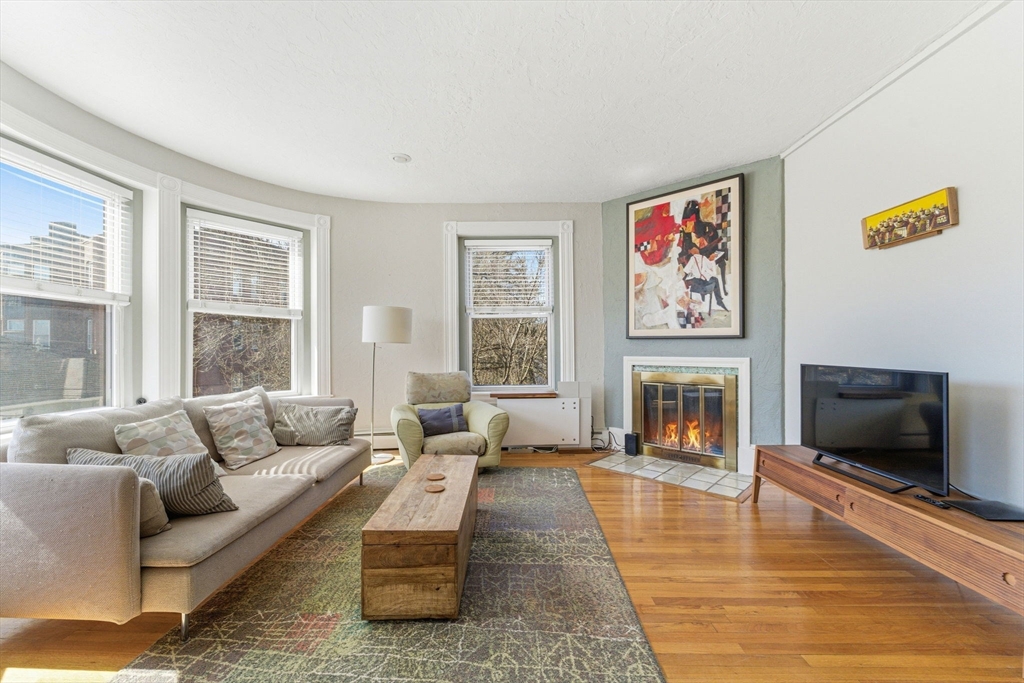 48 Kent Street, Unit 5 Brookline, MA 02445 - Photo 2 of 24