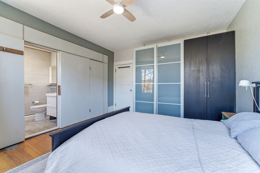 48 Kent Street, Unit 5 Brookline, MA 02445 - Photo 10 of 24