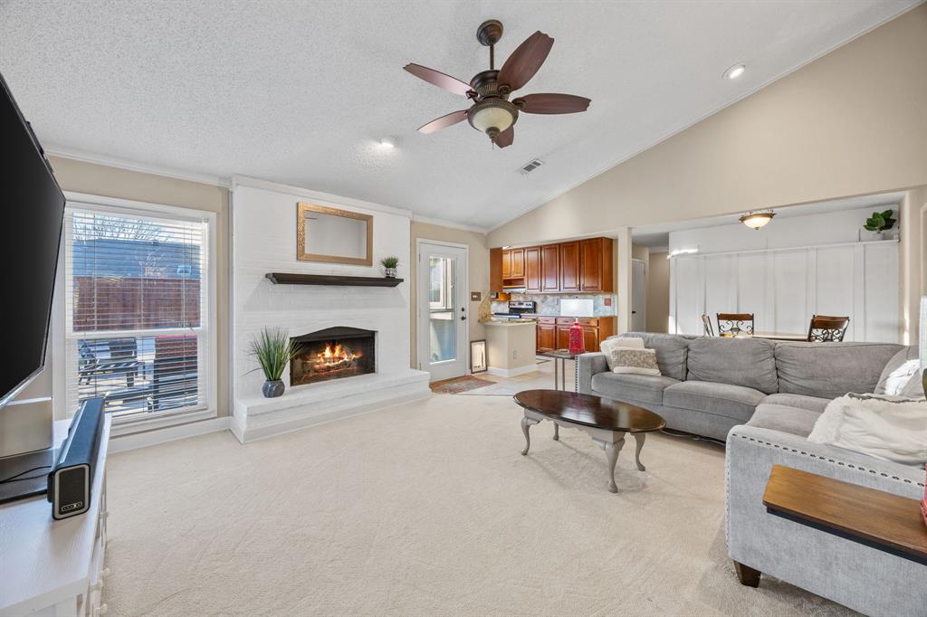 7933 Waterside Trail Fort Worth, TX 76137 - Photo 16 of 35