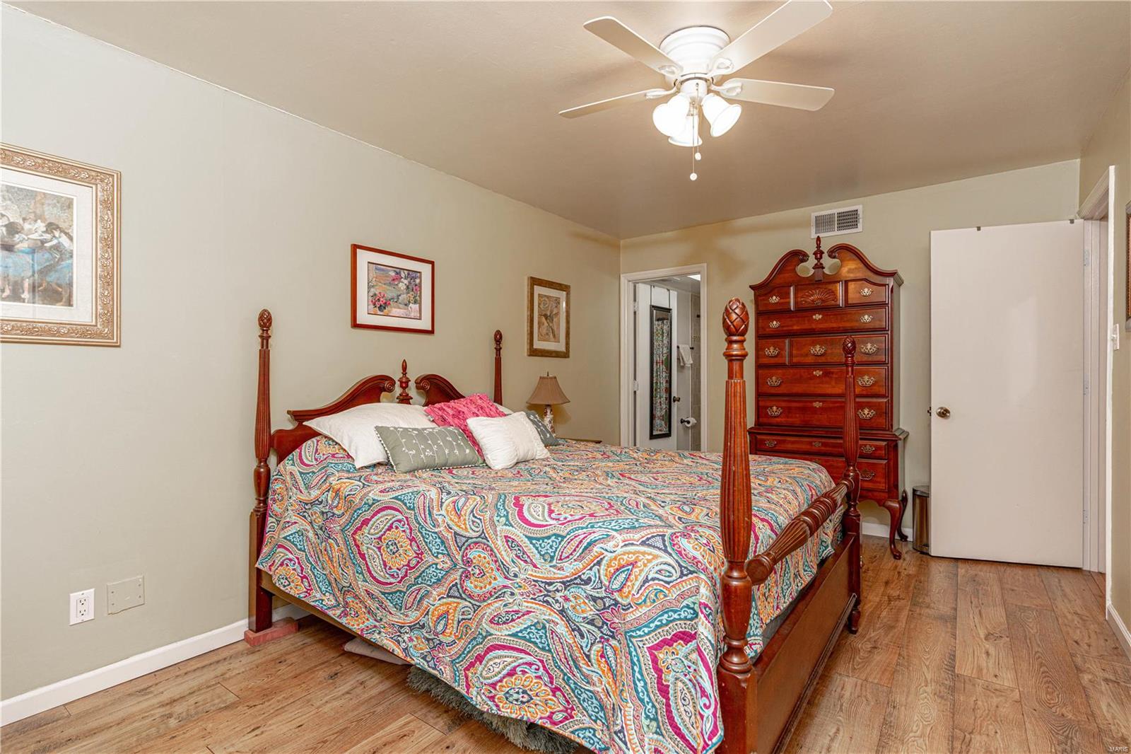 13453 Coliseum Drive, Unit E Chesterfield, MO 63017 - Photo 11 of 19