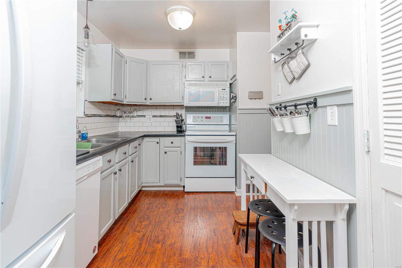 13453 Coliseum Drive, Unit E Chesterfield, MO 63017 - Photo 7 of 19