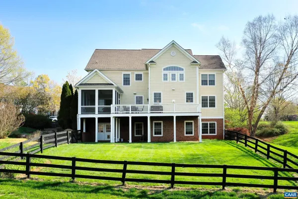 $1,125,000 | 820 Carlyle Place, Charlottesville, VA 22903