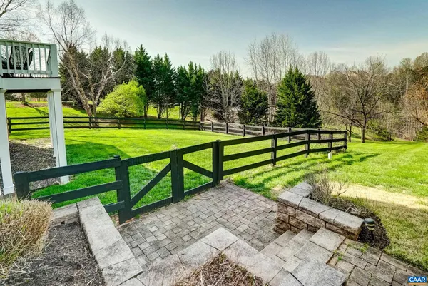 $1,125,000 | 820 Carlyle Place, Charlottesville, VA 22903