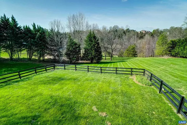 $1,125,000 | 820 Carlyle Place, Charlottesville, VA 22903