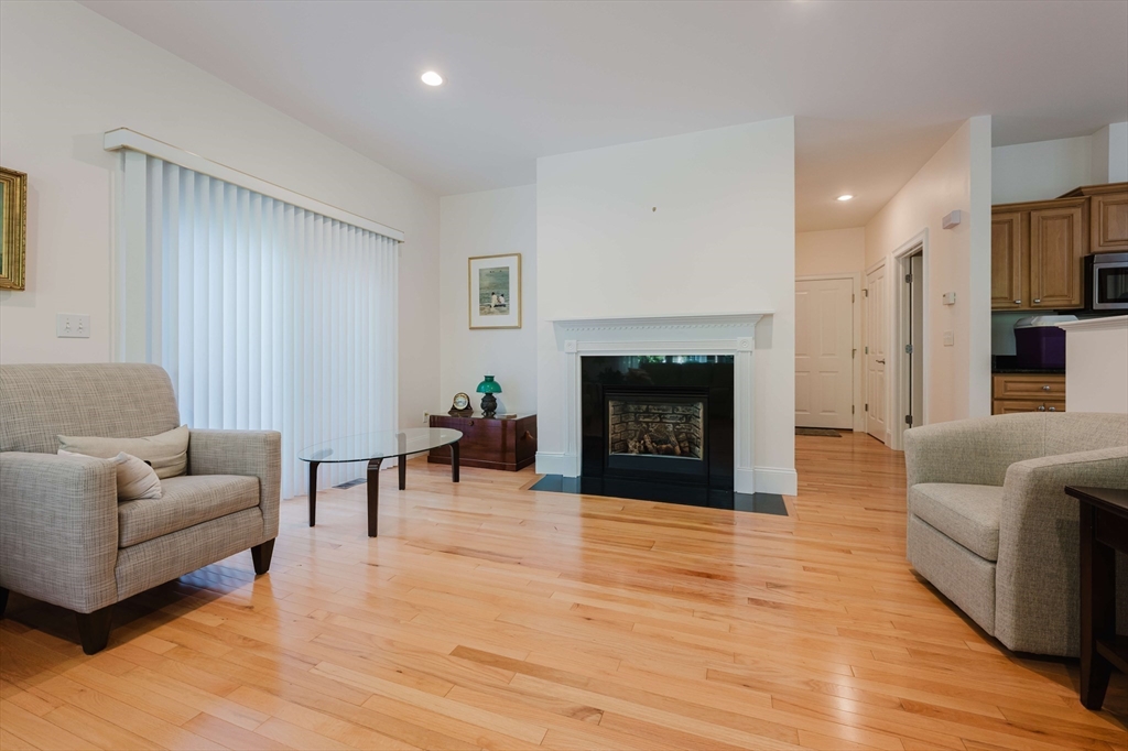 14 Hathaway Pond Circle, Unit 14 Rochester, MA 02770 - Photo 11 of 41
