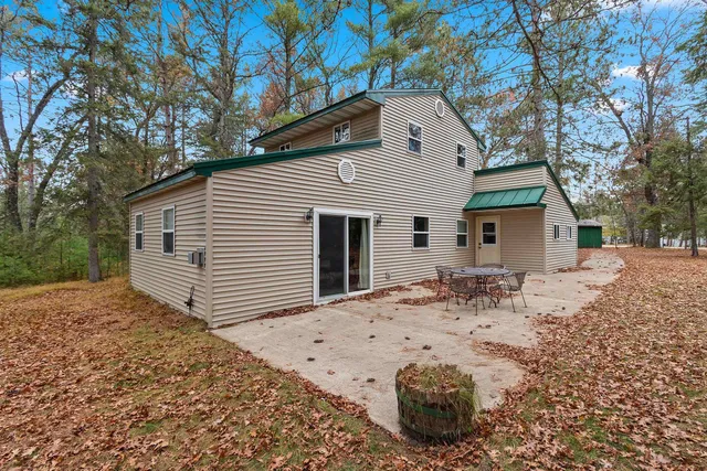 $299,900 | N11163 Bunny Bay Lane, Athelstane, WI 54104