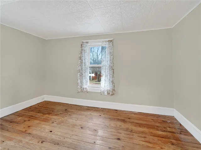 $185,000 | 10 Hebron Avenue, Manchester, NY 14548