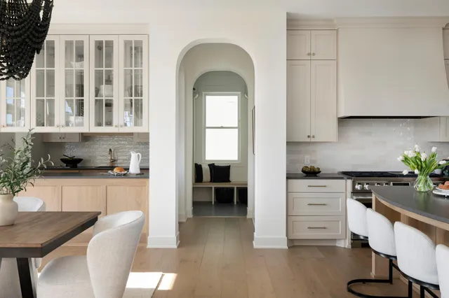 $5,500,000 | 4909 Rolling Green Parkway, Edina, MN 55436