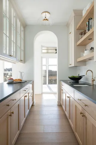 $5,500,000 | 4909 Rolling Green Parkway, Edina, MN 55436