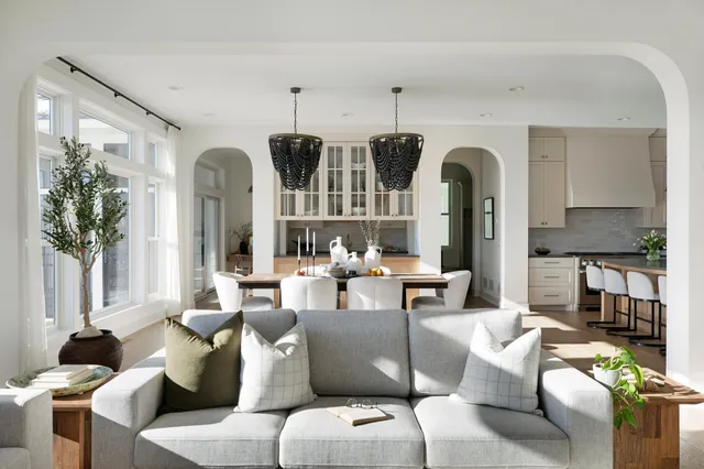 $5,500,000 | 4909 Rolling Green Parkway, Edina, MN 55436