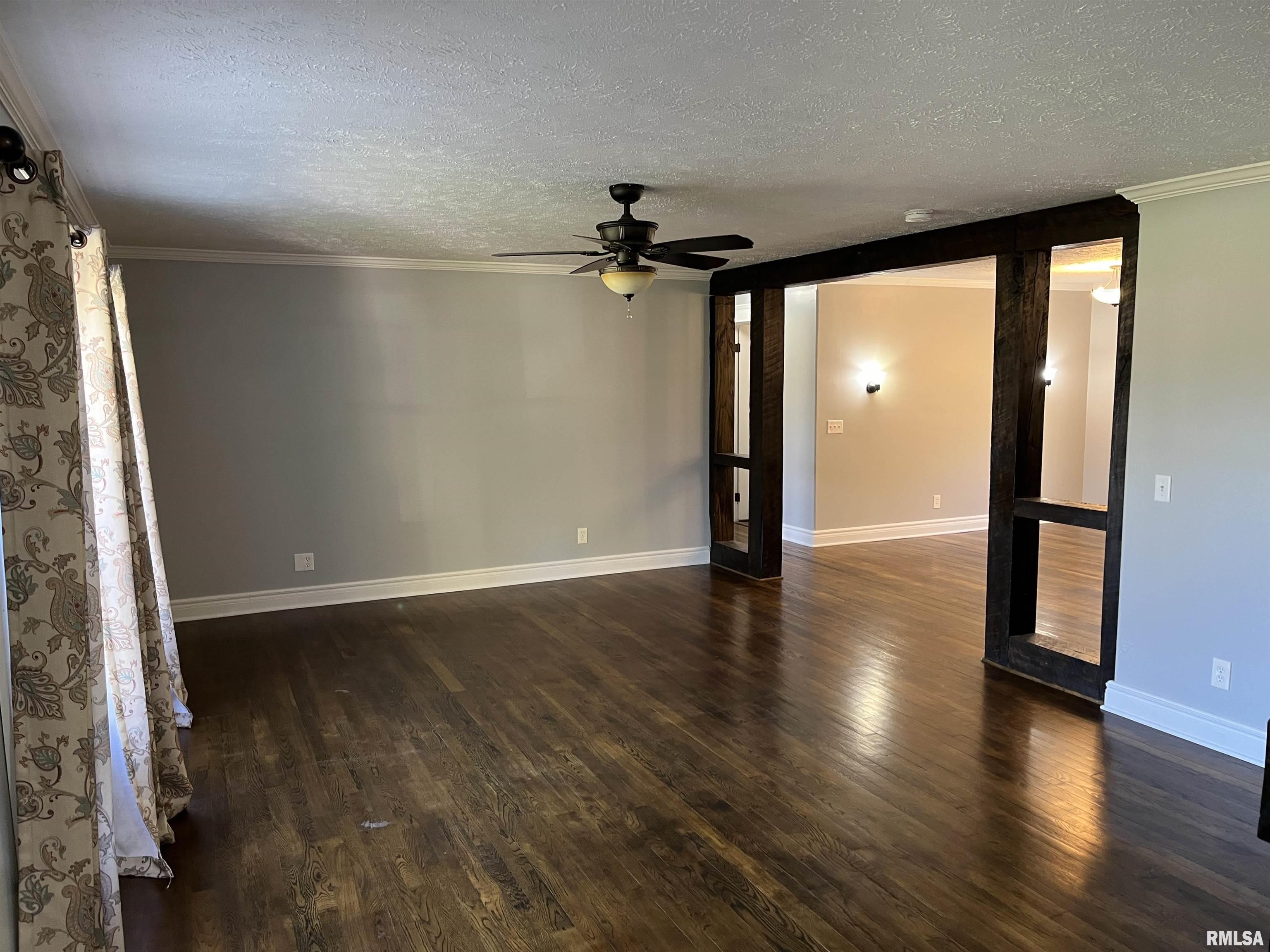 1817 Pershing Road West Frankfort, IL 62896 - Photo 15 of 23 Gallery Image 15
