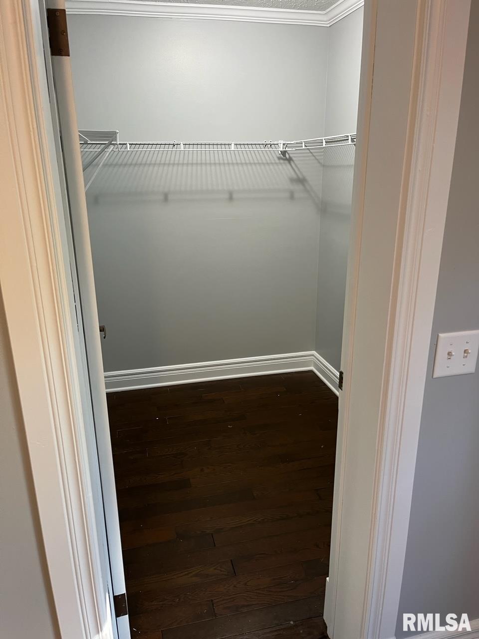 1817 Pershing Road West Frankfort, IL 62896 - Photo 3 of 23 Gallery Image 3