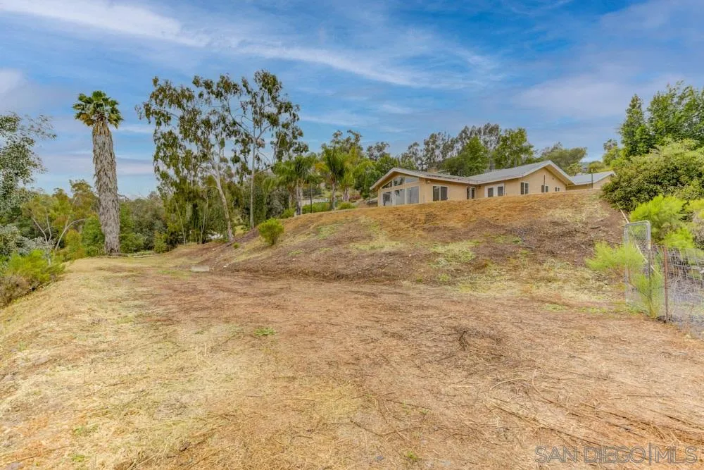 11949 Rocoso Road Lakeside, CA 92040 - Photo 24 of 27 a view of a yard
