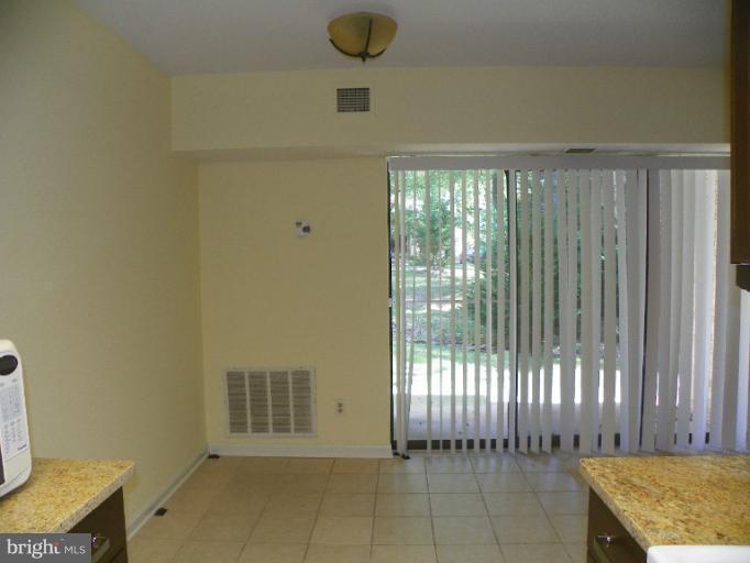 2255 Castle Rock Square, Unit 2B Reston, VA 20191 - Photo 12 of 14 Dining Room