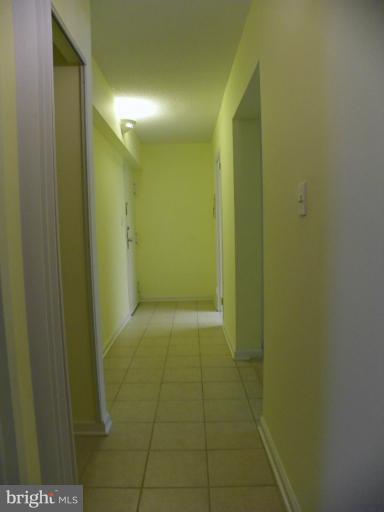 2255 Castle Rock Square, Unit 2B Reston, VA 20191 - Photo 6 of 14 Foyer