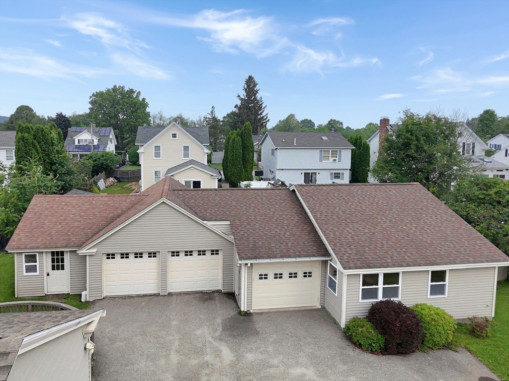 25 Rollinson Road Worcester, MA 01606 - Photo 3 of 29 Gallery Image 3
