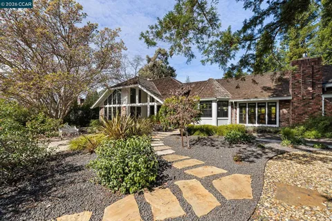 $3,698,800 | 2705 Mossy Oak Drive, Danville, CA 94506