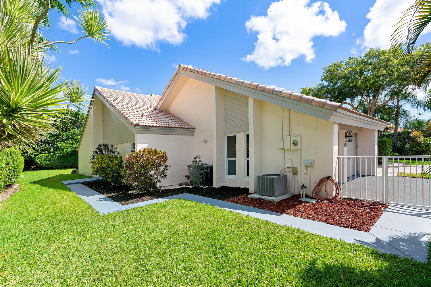 9767 Erica Court Boca Raton, FL 33496 - Photo 23 of 24 9767 Erica Ct-large-020-019-Justin Lawre