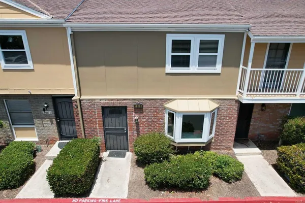 $599,000 | 7887 Rancho Fanita Drive, Unit B, Santee, CA 92071