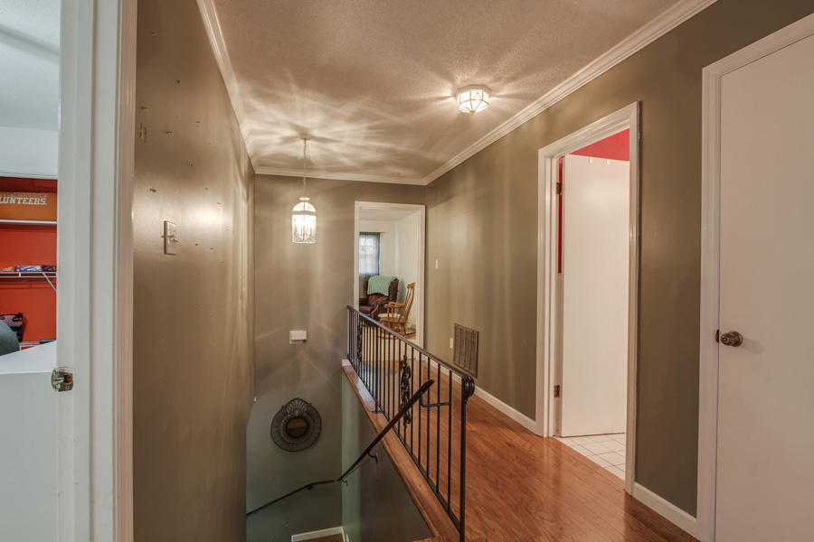 1004 Roderick Road Knoxville, TN 37923 - Photo 20 of 36 Solid Flooring in Upstairs Hallway