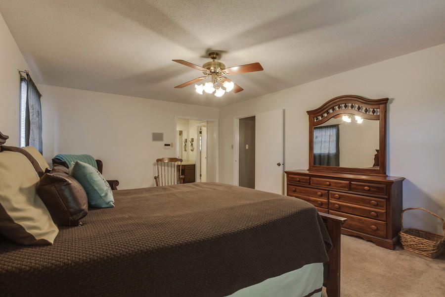 1004 Roderick Road Knoxville, TN 37923 - Photo 22 of 36 Master Suite Upstairs