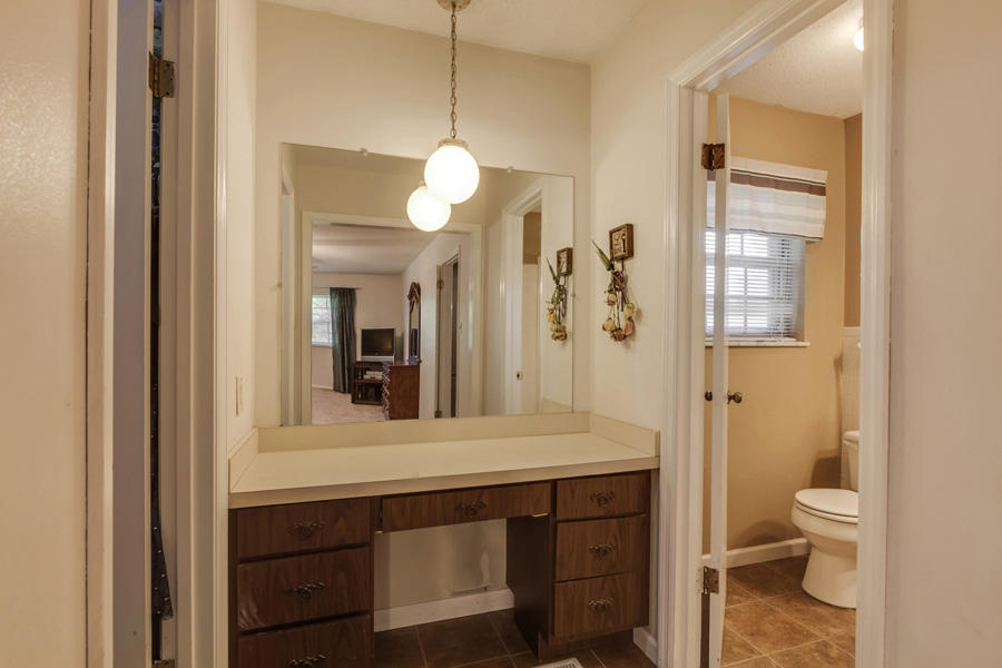 1004 Roderick Road Knoxville, TN 37923 - Photo 23 of 36 Master Bath