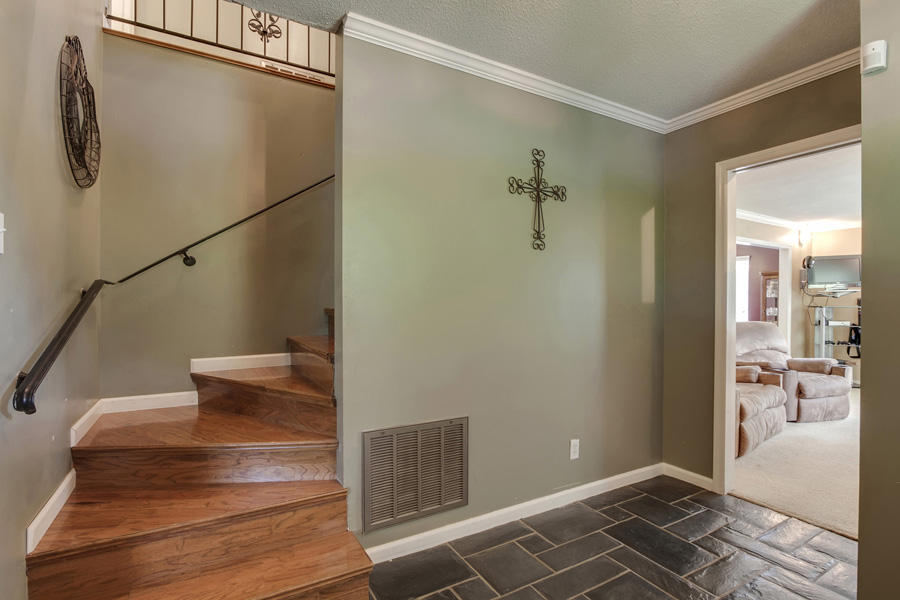 1004 Roderick Road Knoxville, TN 37923 - Photo 4 of 36 Slate Entry & Wood Staircase
