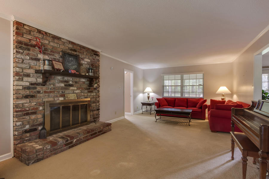 1004 Roderick Road Knoxville, TN 37923 - Photo 6 of 36 Family Room