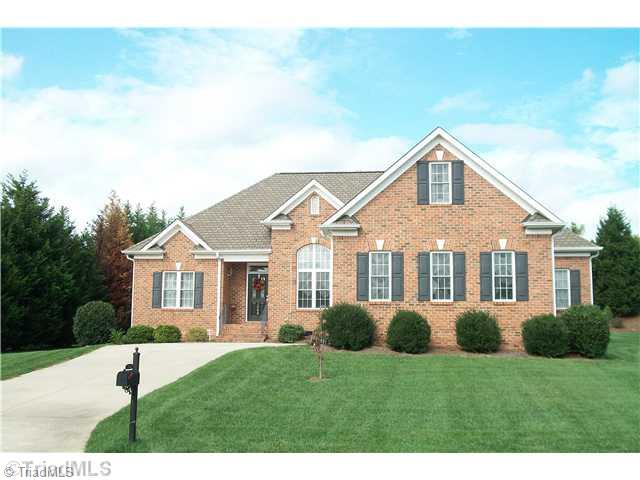 7064 Harperglen Road Clemmons, NC 27012 - Photo 1 of 16 Exterior Front.