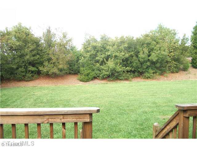 7064 Harperglen Road Clemmons, NC 27012 - Photo 15 of 16 Landscaping.
