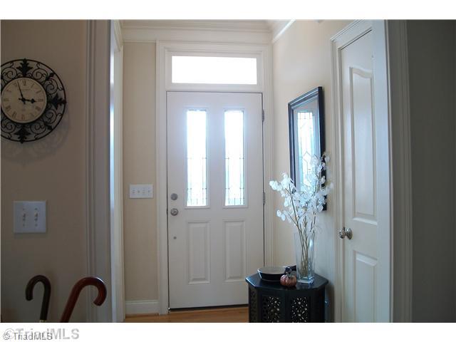 7064 Harperglen Road Clemmons, NC 27012 - Photo 3 of 16 Entry.