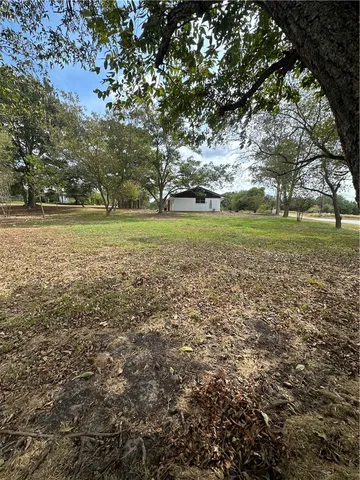 $195,000 | 707 Norwood Lane, Hearne, TX 77859