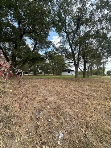 $195,000 | 707 Norwood Lane, Hearne, TX 77859