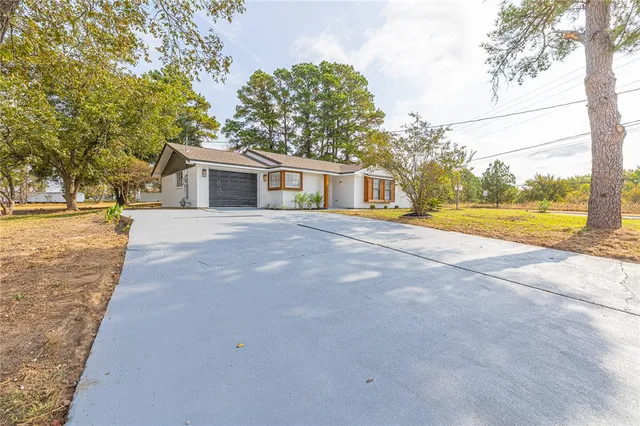 $195,000 | 707 Norwood Lane, Hearne, TX 77859