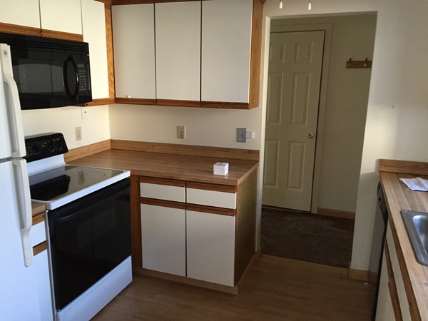 710 Beacon Park Road, Unit 710 Webster, MA 01570 - Photo 2 of 8 Gallery Image 2