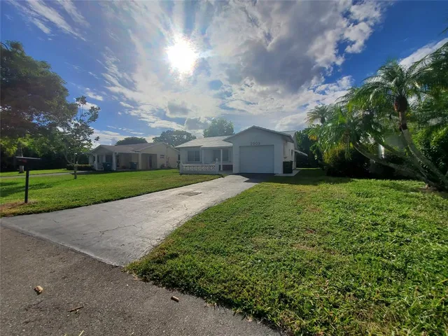 $330,000 | 7003 Northwest 94th Terrace, Tamarac, FL 33321