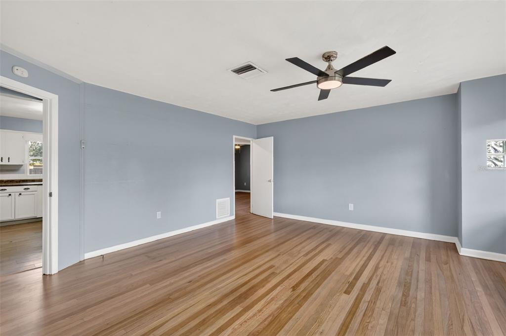 2760 Westland Road Mount Dora, FL 32757 - Photo 5 of 27