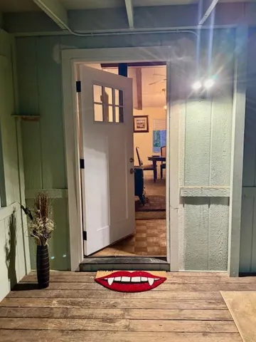 a bed room with a bed and cabinets