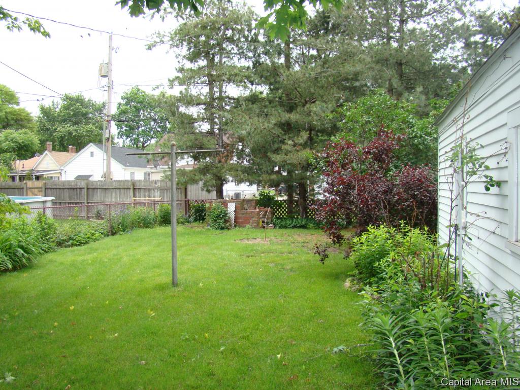 1059 North Walnut Street Springfield, IL 62702 - Photo 20 of 22