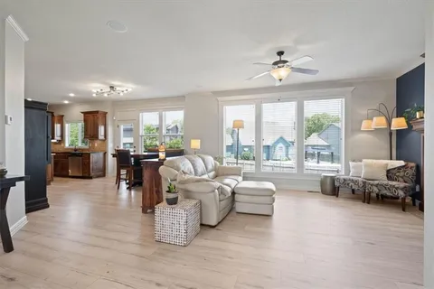 $549,900 | 1404 Southwest 41st Circle, Lee's Summit, MO 64082