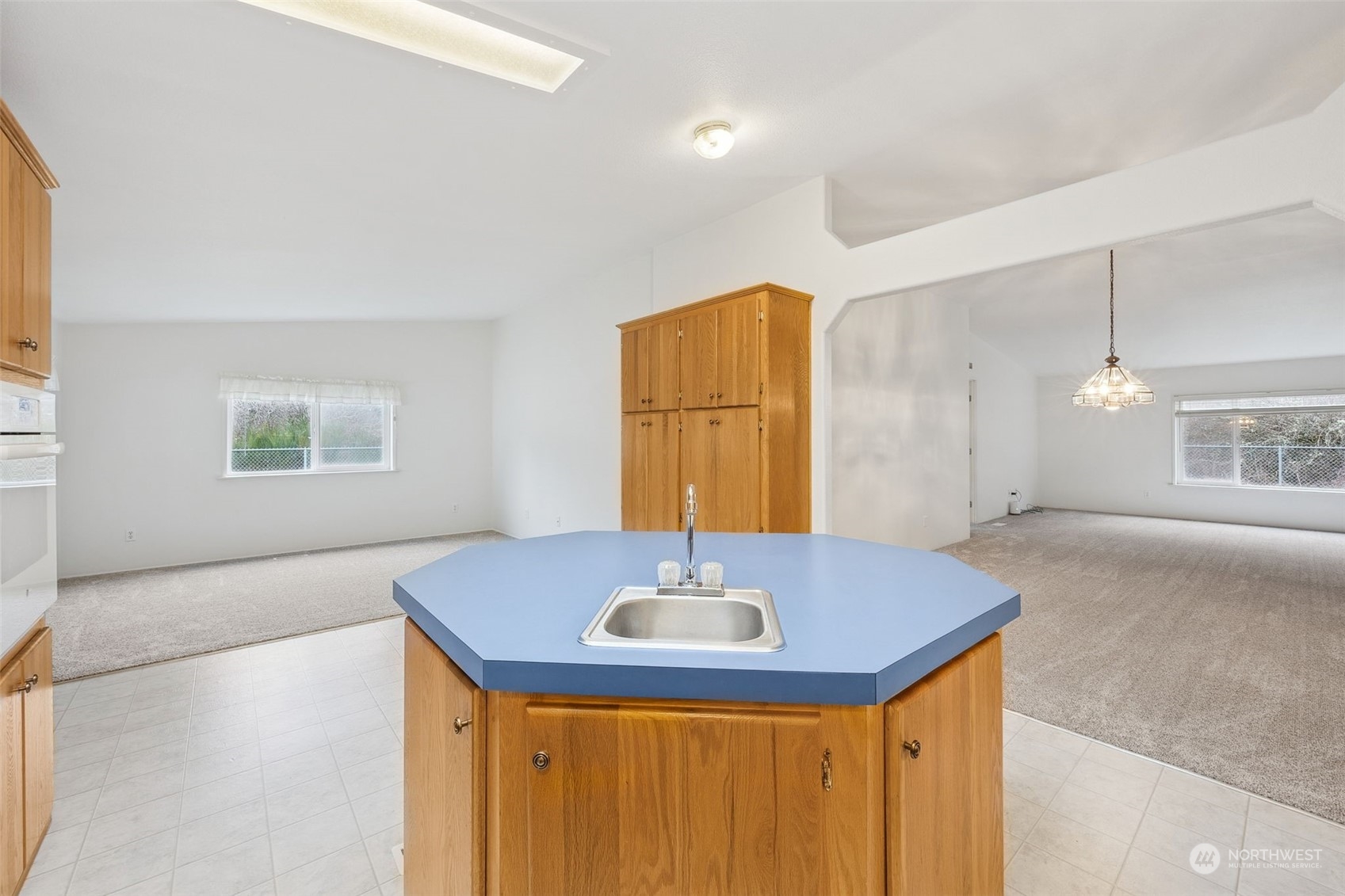 7420 Rainier Road Southeast Olympia, WA 98513 - Photo 13 of 30 Gallery Image 13