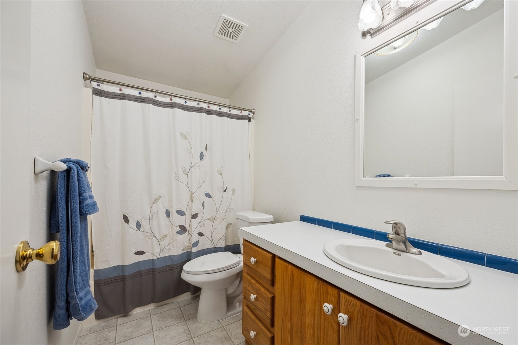 7420 Rainier Road Southeast Olympia, WA 98513 - Photo 21 of 30 Gallery Image 21